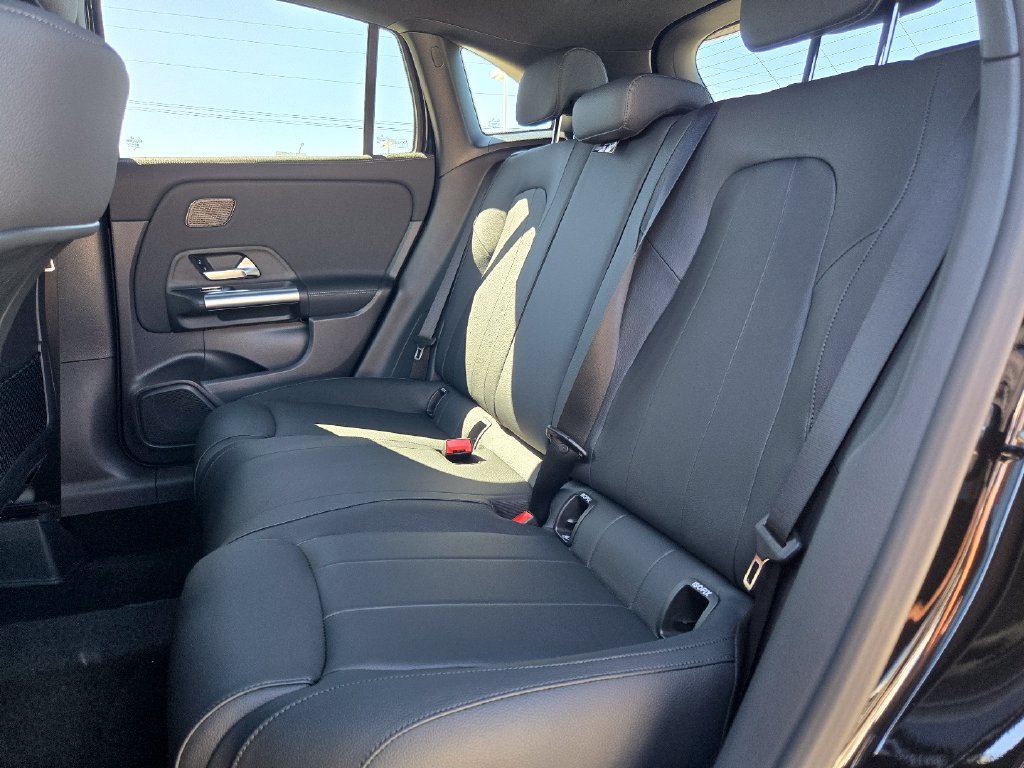 New 2026 Mercedes-Benz GLA 250 4MATIC image 4