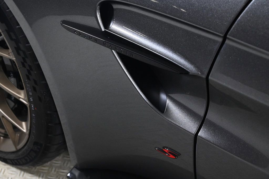 Used 2026 Aston Martin V8 Vantage S image 23