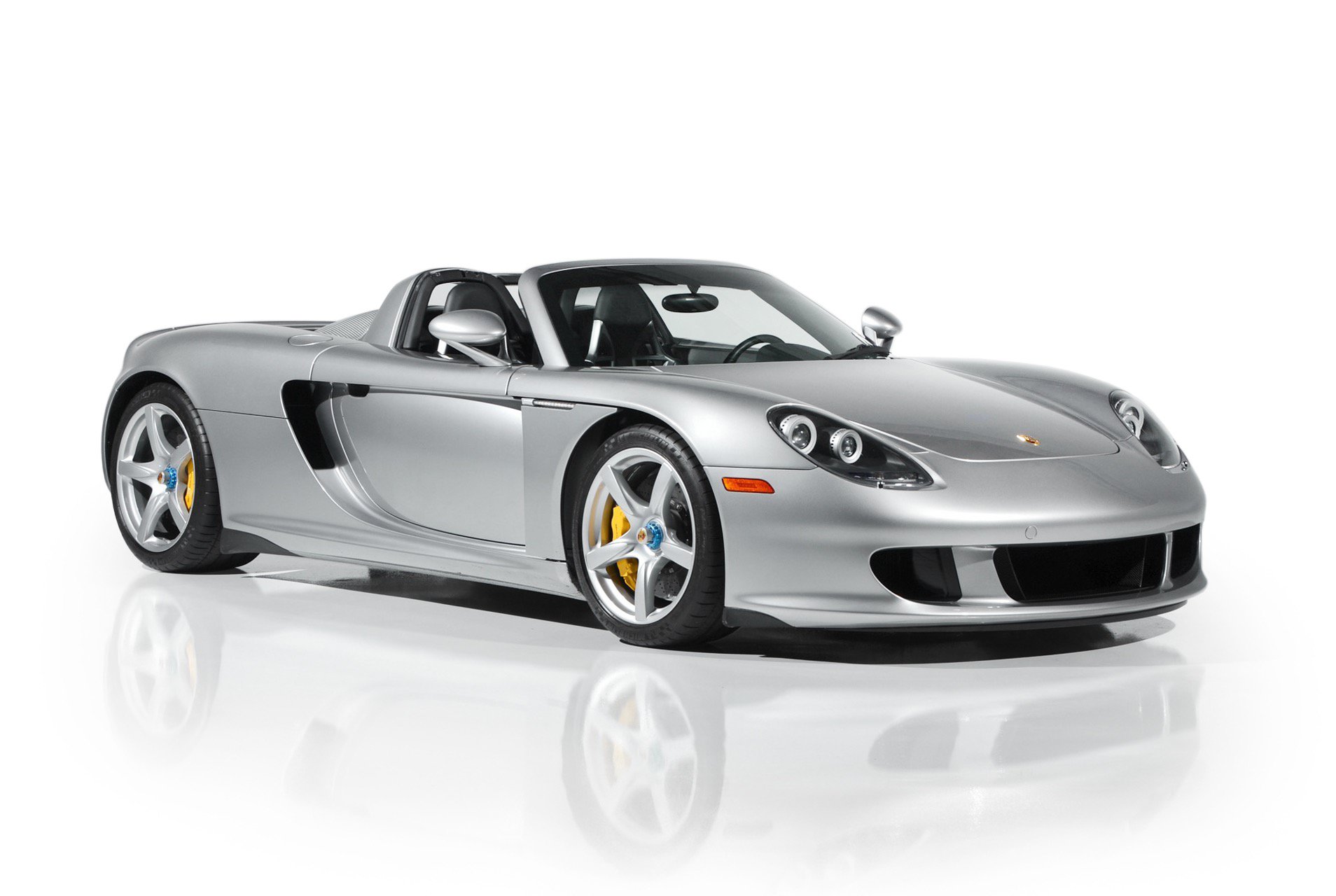 Used 2005 Porsche Carrera GT RWD image 1