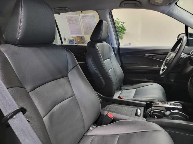 Used 2022 Honda Pilot Touring image 16