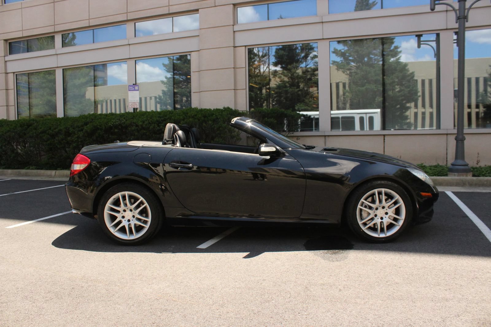 Used 2008 Mercedes-Benz SLK 350 image 6