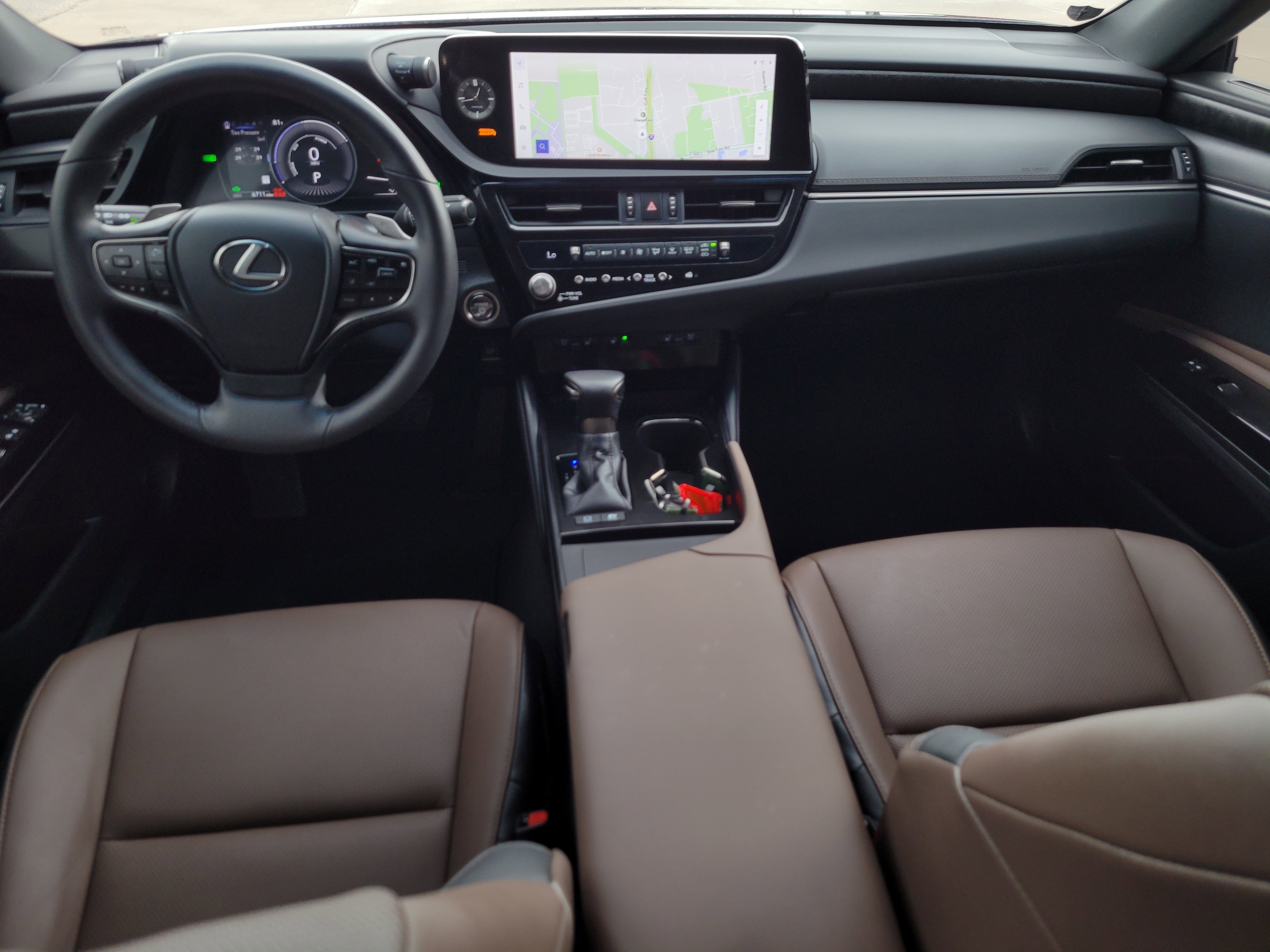 Used 2025 Lexus ES 300h 4DR FWD image 10