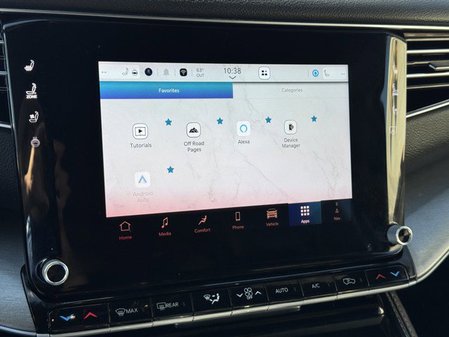 Used 2025 Jeep Wagoneer 4WD image 13