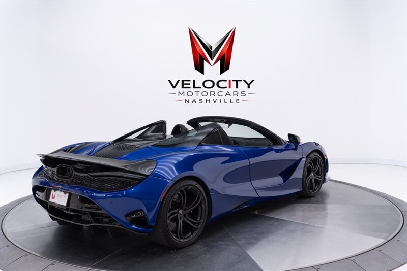 Used 2024 McLaren 750S Spider RWD image 15