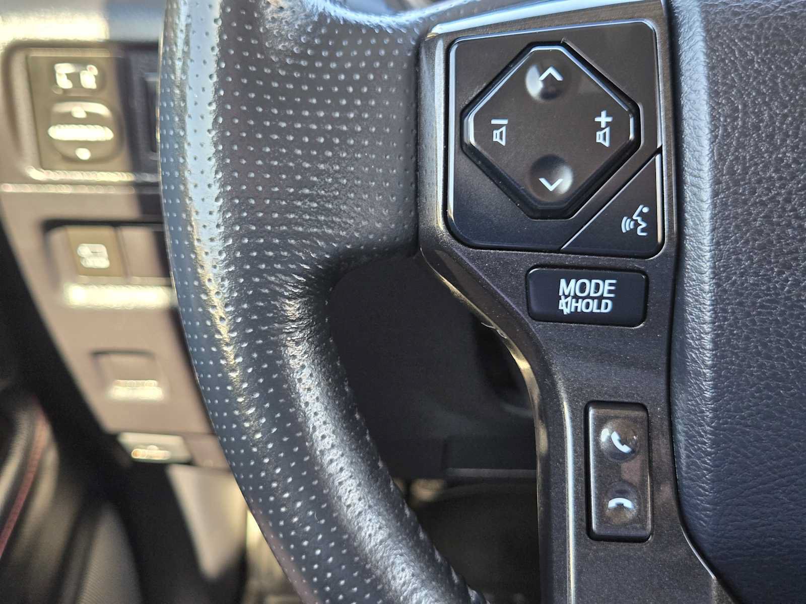 Used 2024 Toyota 4Runner TRD Off-Road Premium w/ Off Road Premium Plus Package AWD/4WD image 26