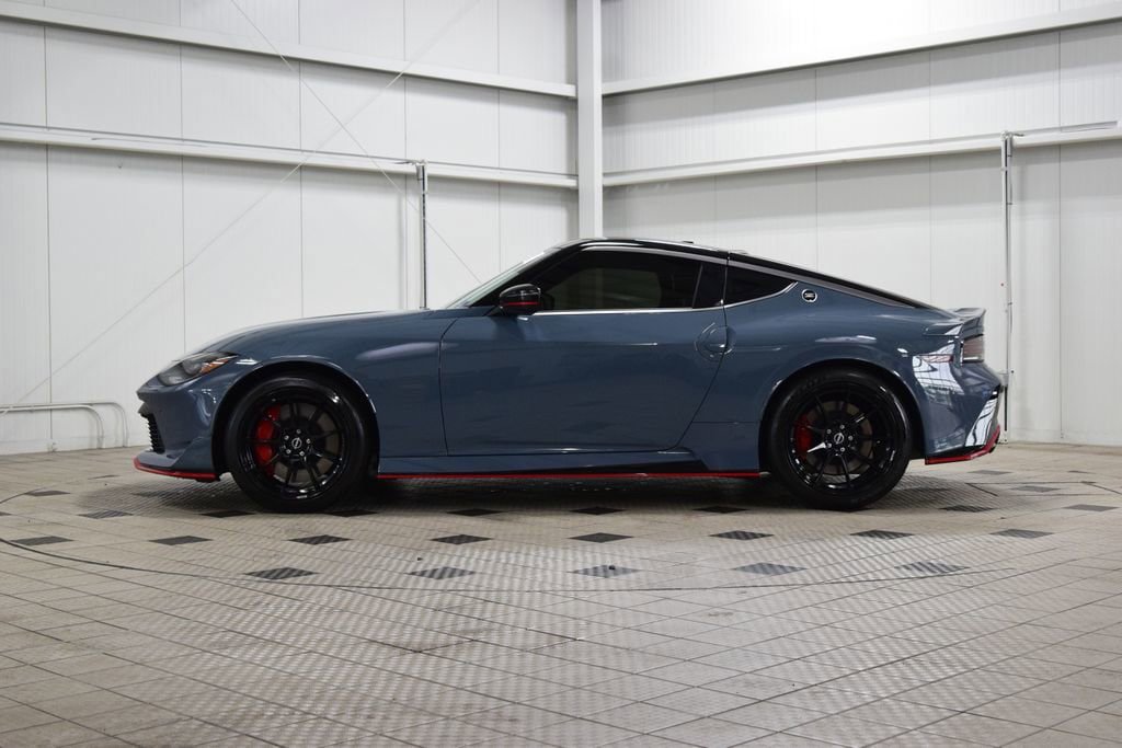 Used 2024 Nissan Z NISMO w/ Floor Mat Package RWD image 4