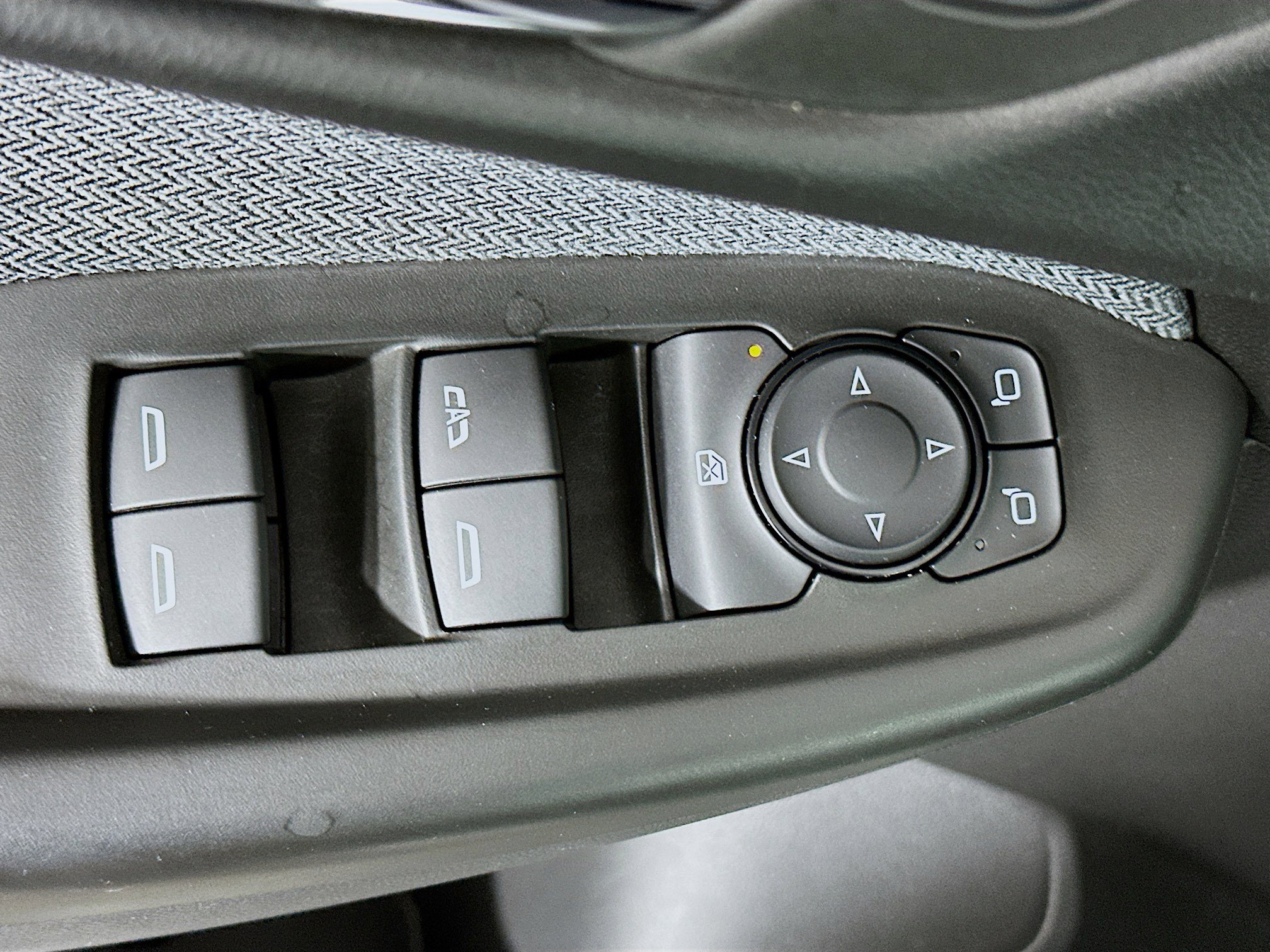 Used 2025 Chevrolet TrailBlazer LT image 15