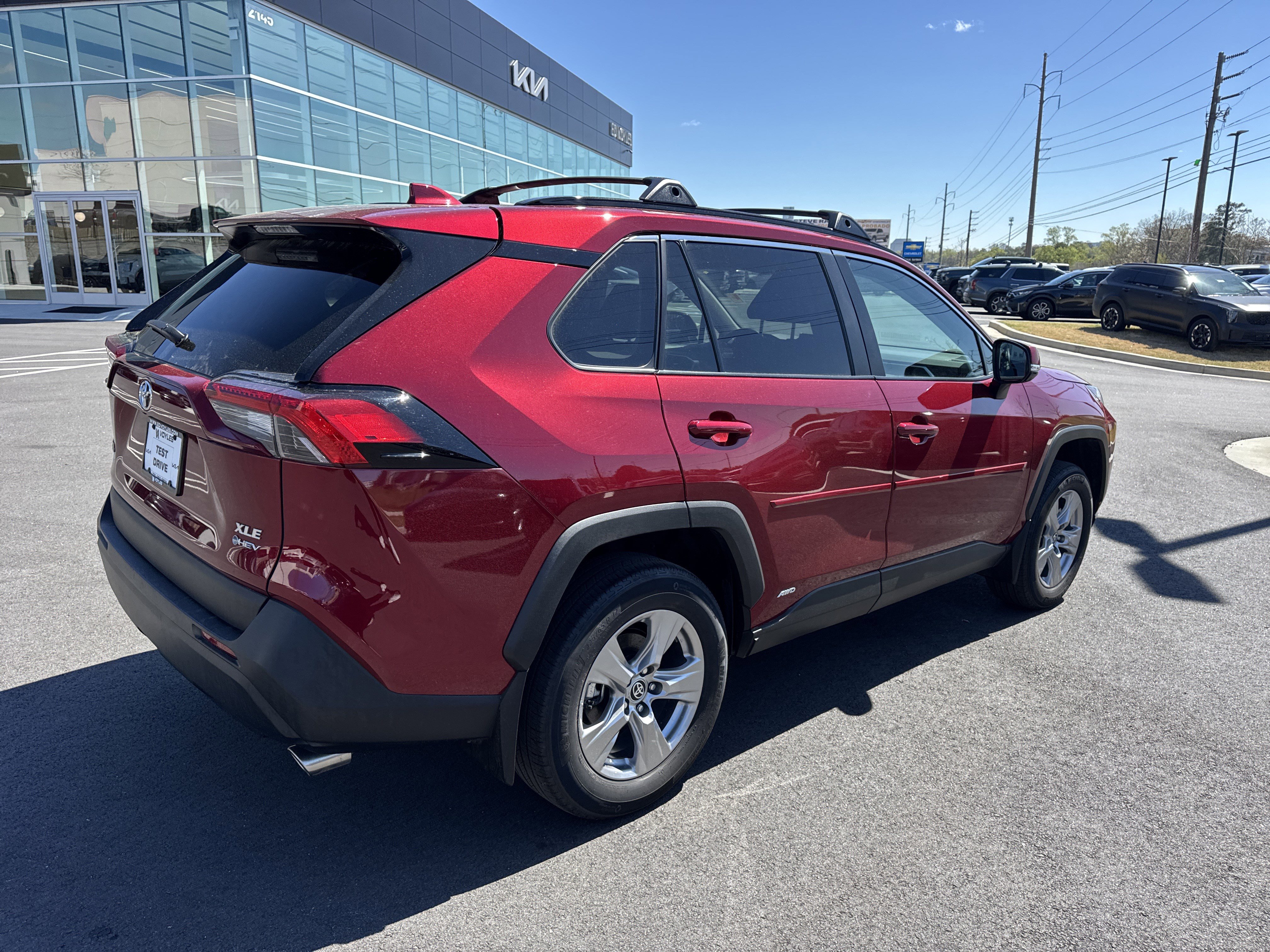 Used 2025 Toyota RAV4 XLE w/ Convenience Package image 4