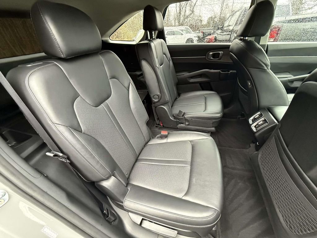 Used 2022 Kia Sorento X-Line EX image 11