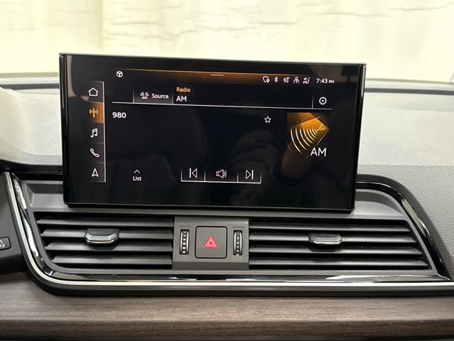 Used 2024 Audi Q5 2.0T Premium Plus image 21