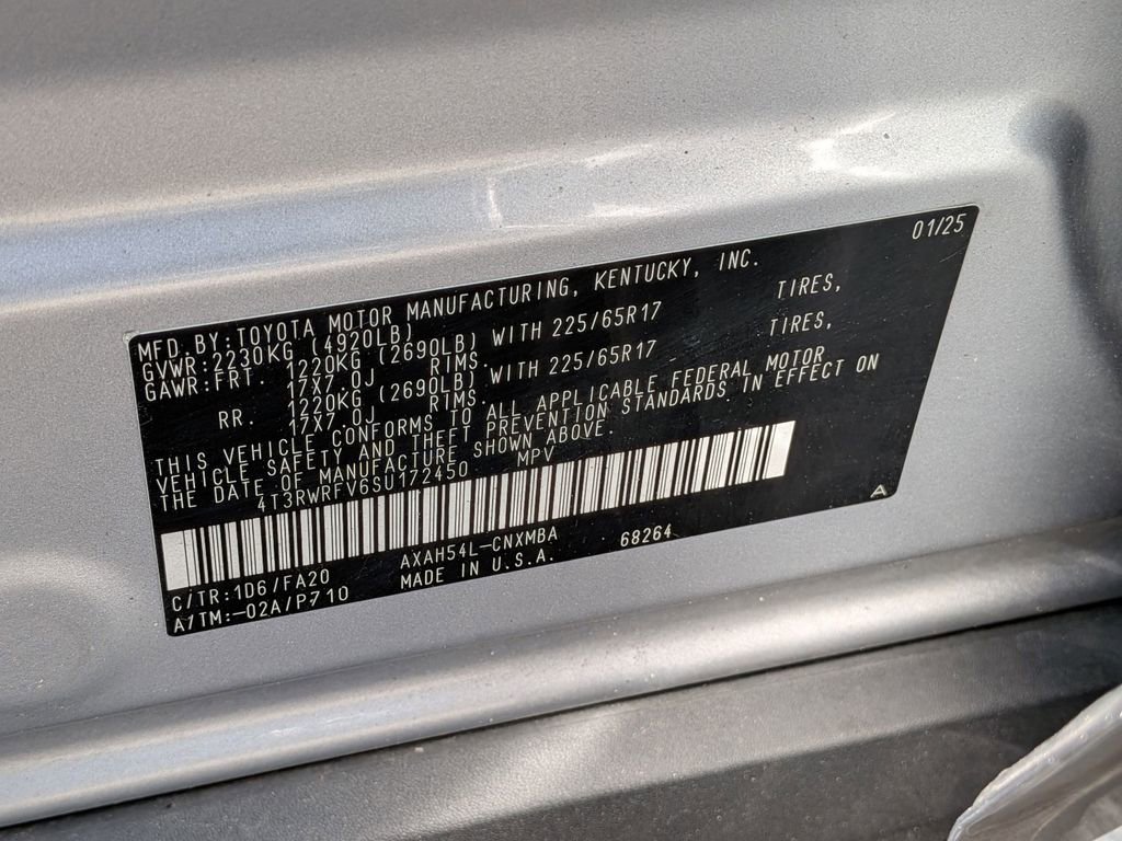 Used 2025 Toyota RAV4 XLE AWD/4WD image 36