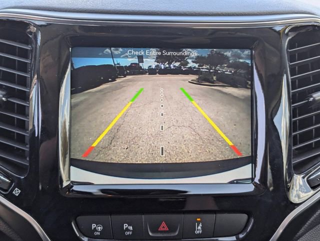 Used 2019 Jeep Cherokee Limited w/ Technology Group FWD image 31