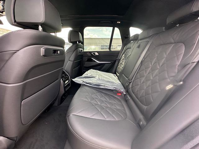 New 2026 BMW X5 xDrive40i image 5