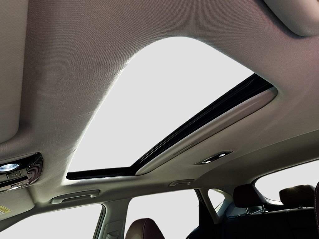 Used 2022 Kia Seltos SX w/ Sunroof Package image 22