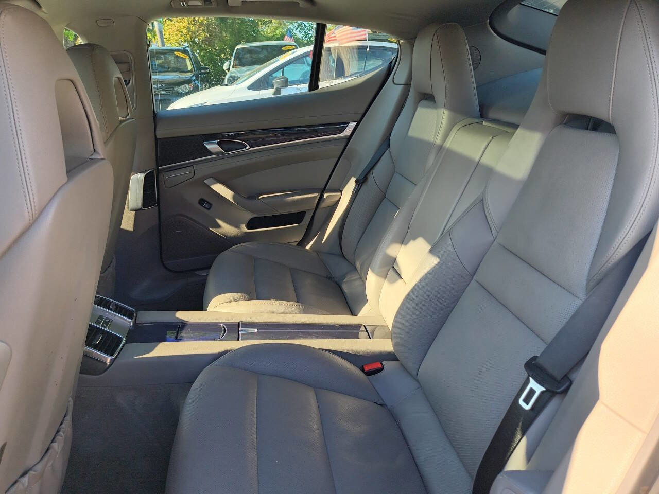 Used 2013 Porsche Panamera S w/ Comfort Pkg image 48