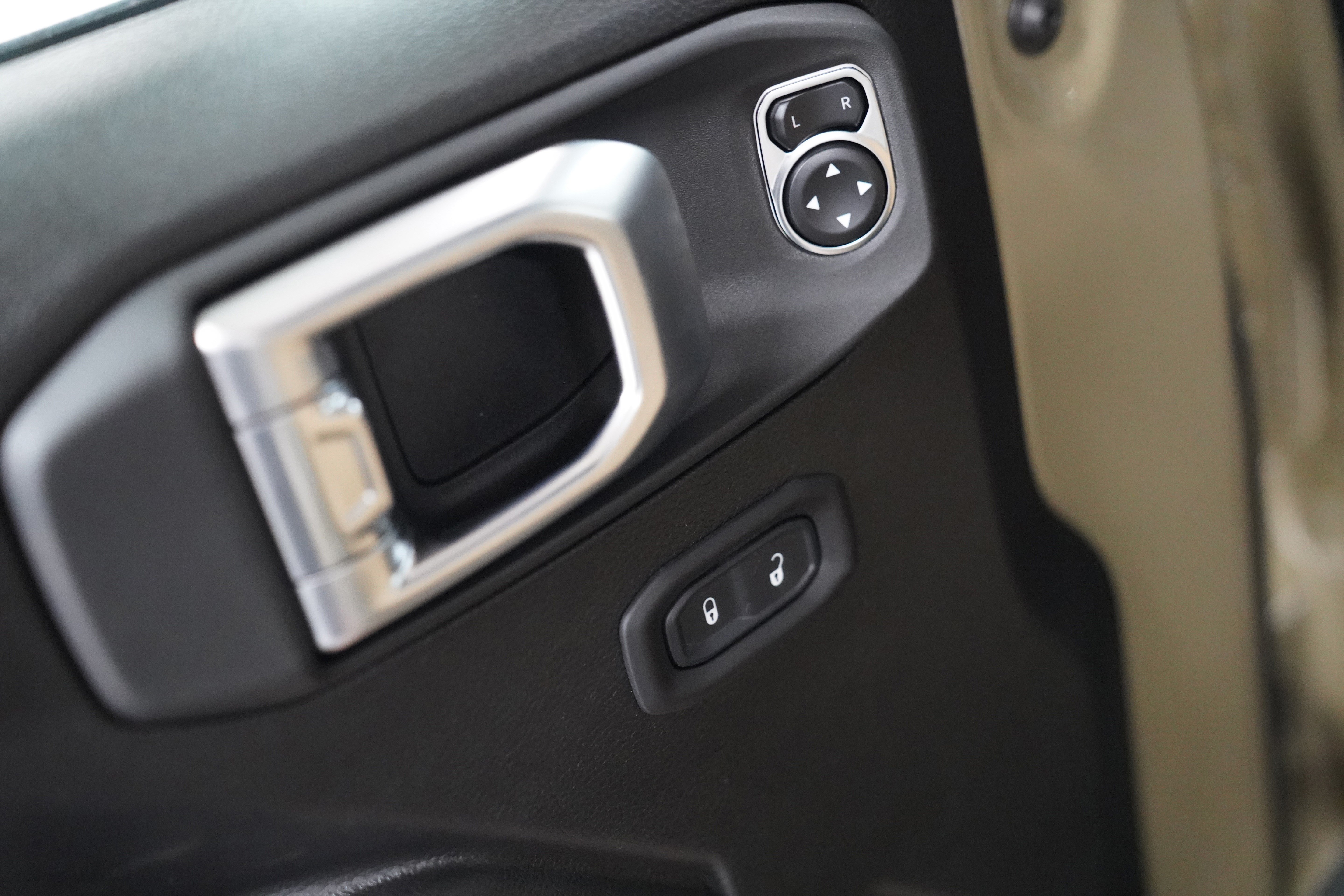 New 2026 Jeep Wrangler Unlimited Sport AWD/4WD image 15