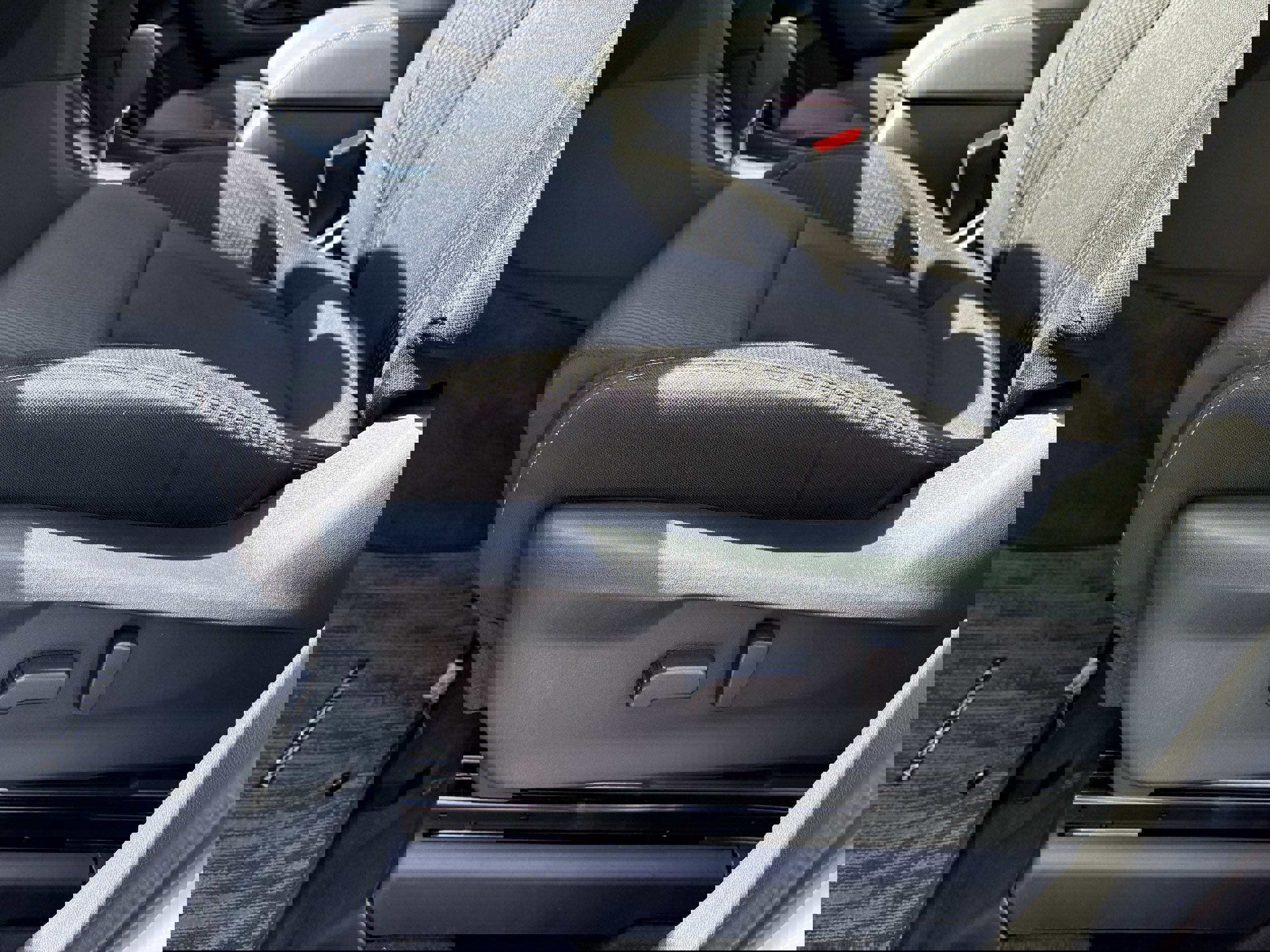 Used 2025 Subaru Ascent Premium image 27