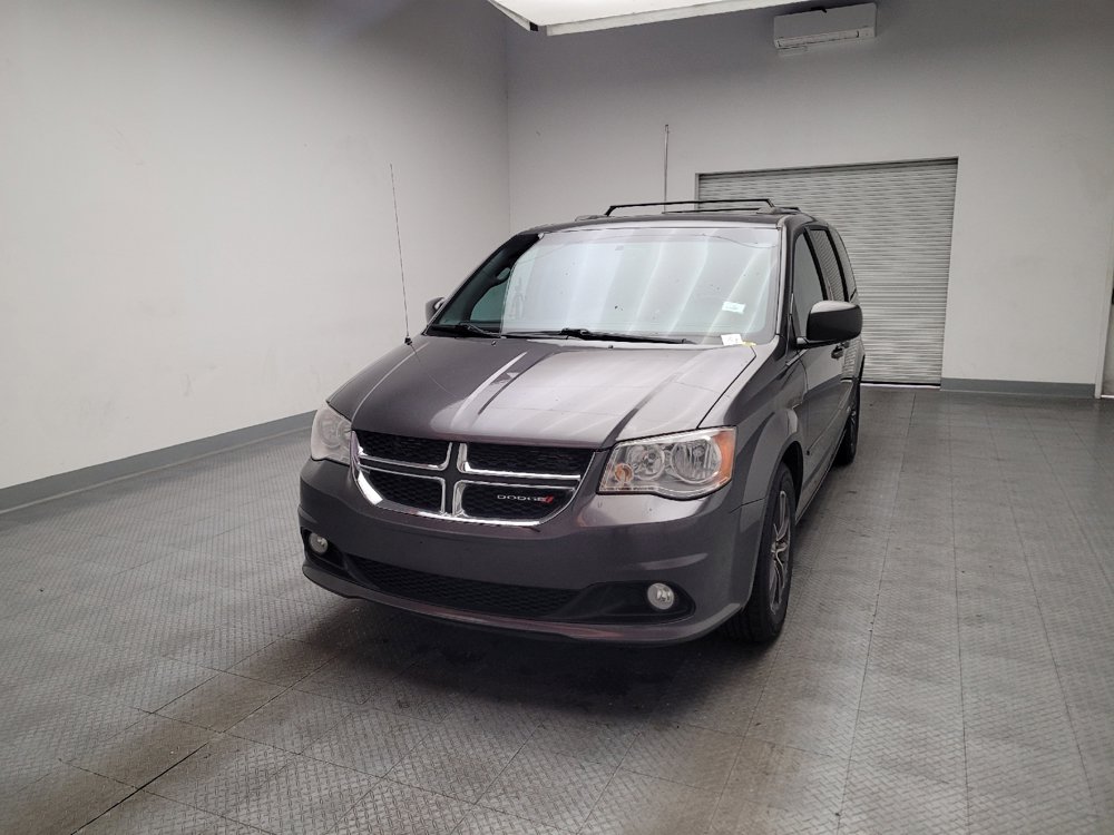 Used 2017 Dodge Grand Caravan SXT FWD image 15