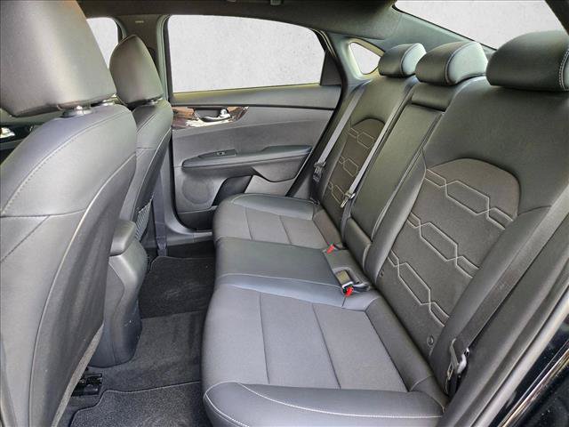 Used 2024 Kia Forte GT-Line FWD image 15