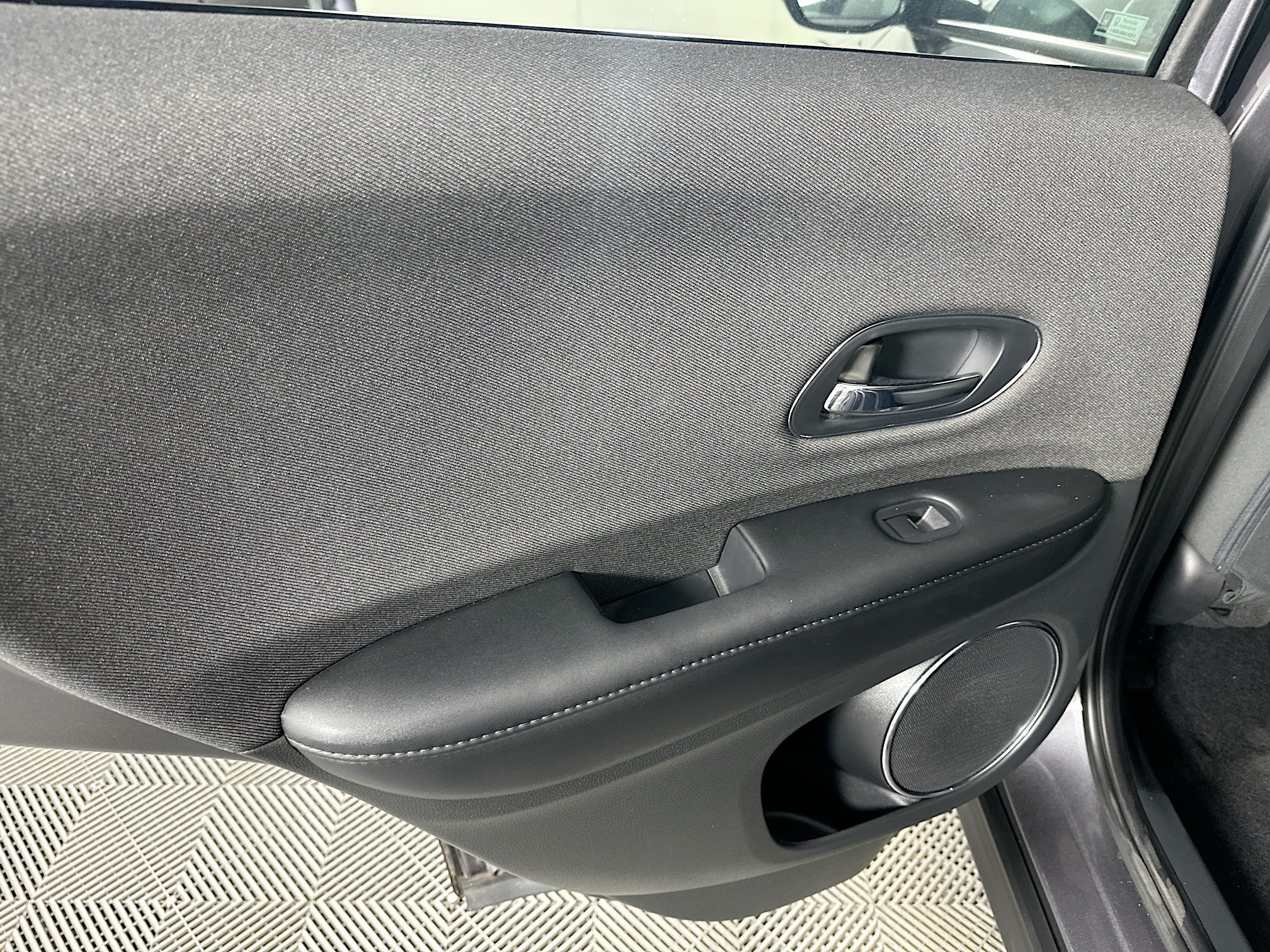 Used 2022 Honda HR-V EX image 23
