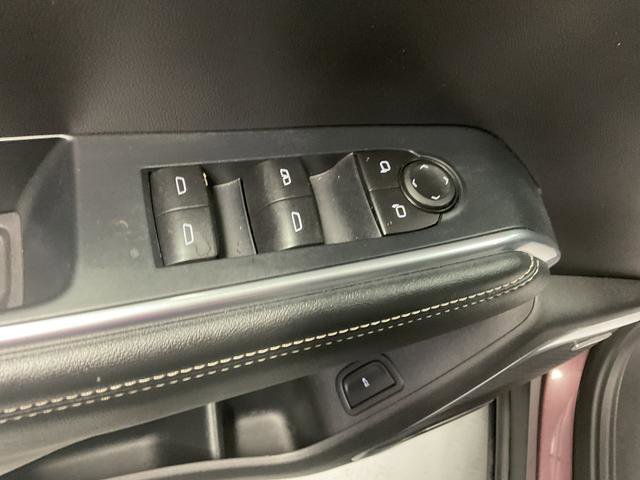 Used 2025 GMC Acadia Elevation image 12