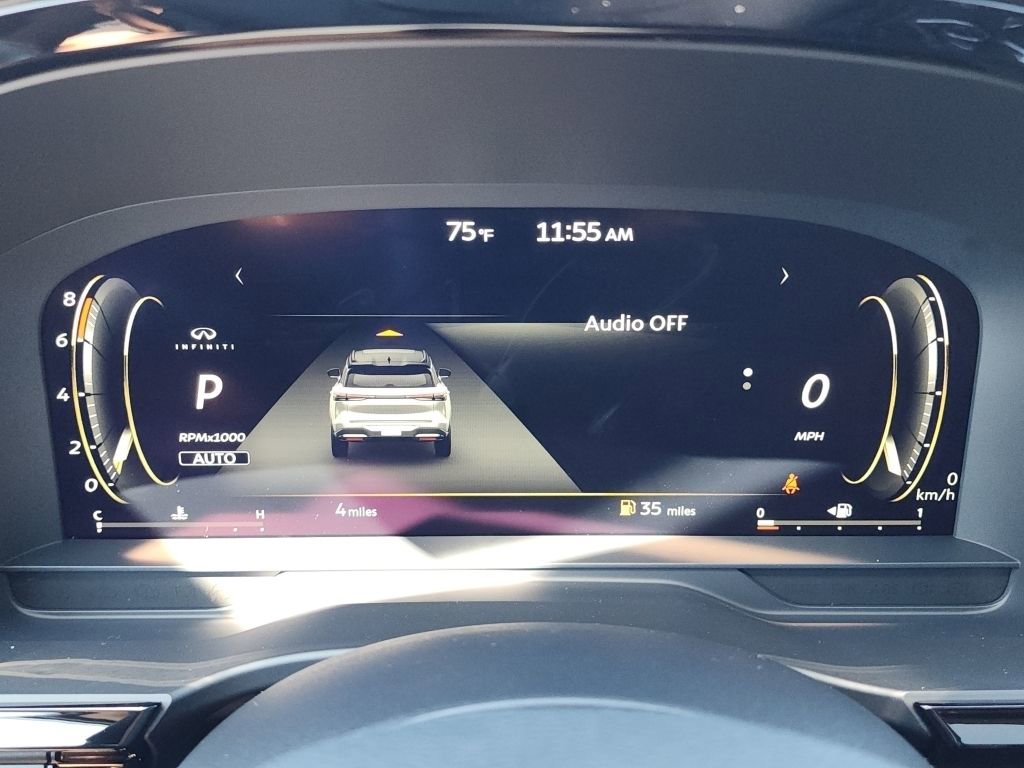 New 2026 INFINITI QX60 Luxe w/ Family Package image 38