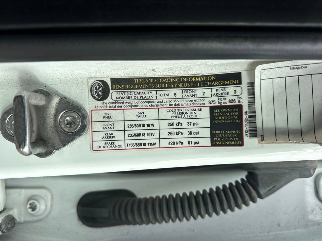 Used 2018 Land Rover Discovery Sport HSE image 13