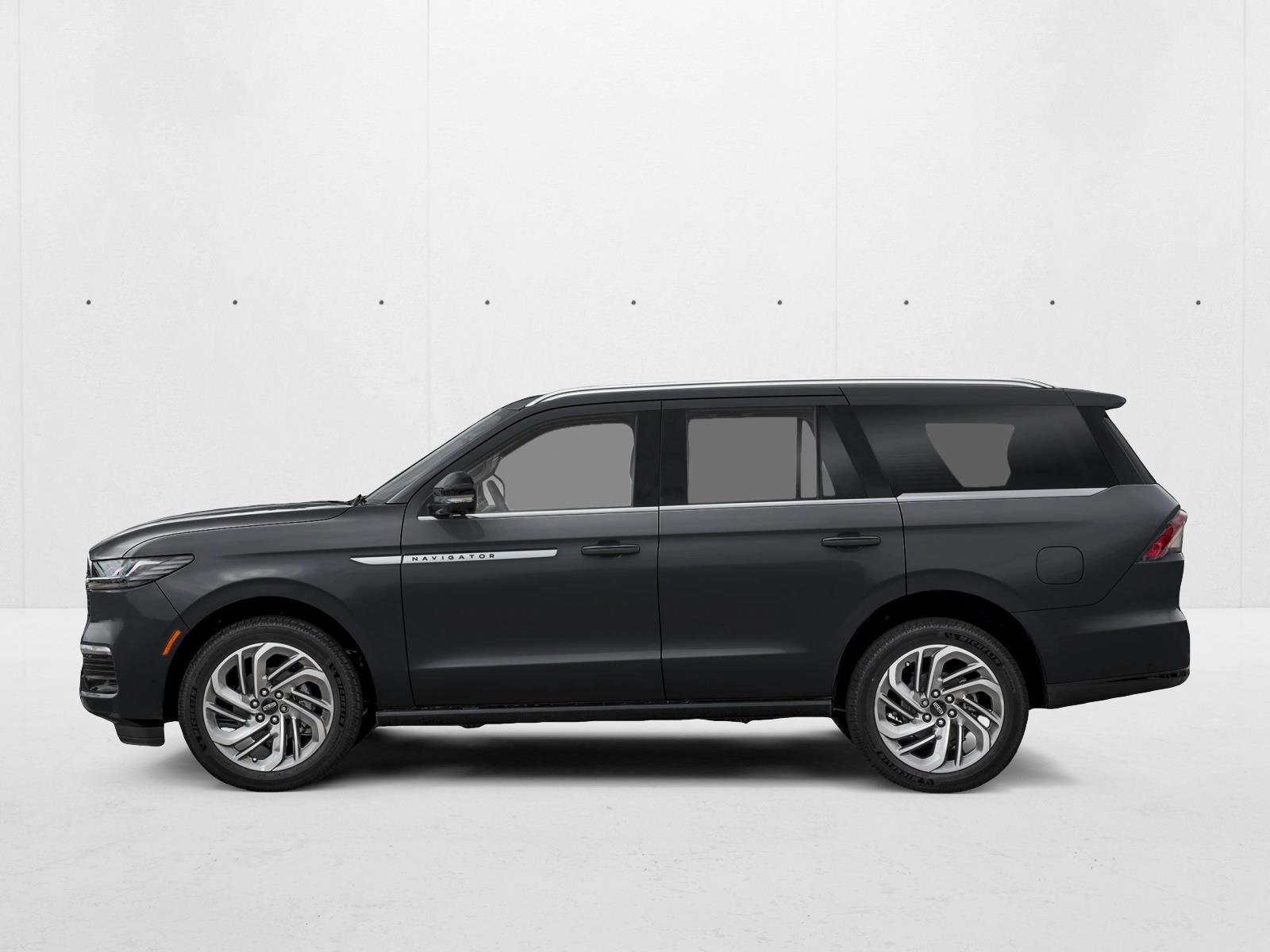 New 2026 Lincoln Navigator Premiere AWD/4WD image 3