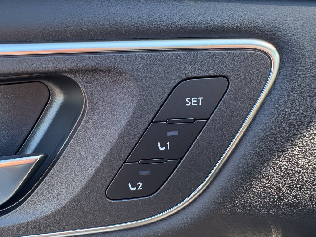 New 2026 Nissan Rogue Platinum AWD/4WD image 32
