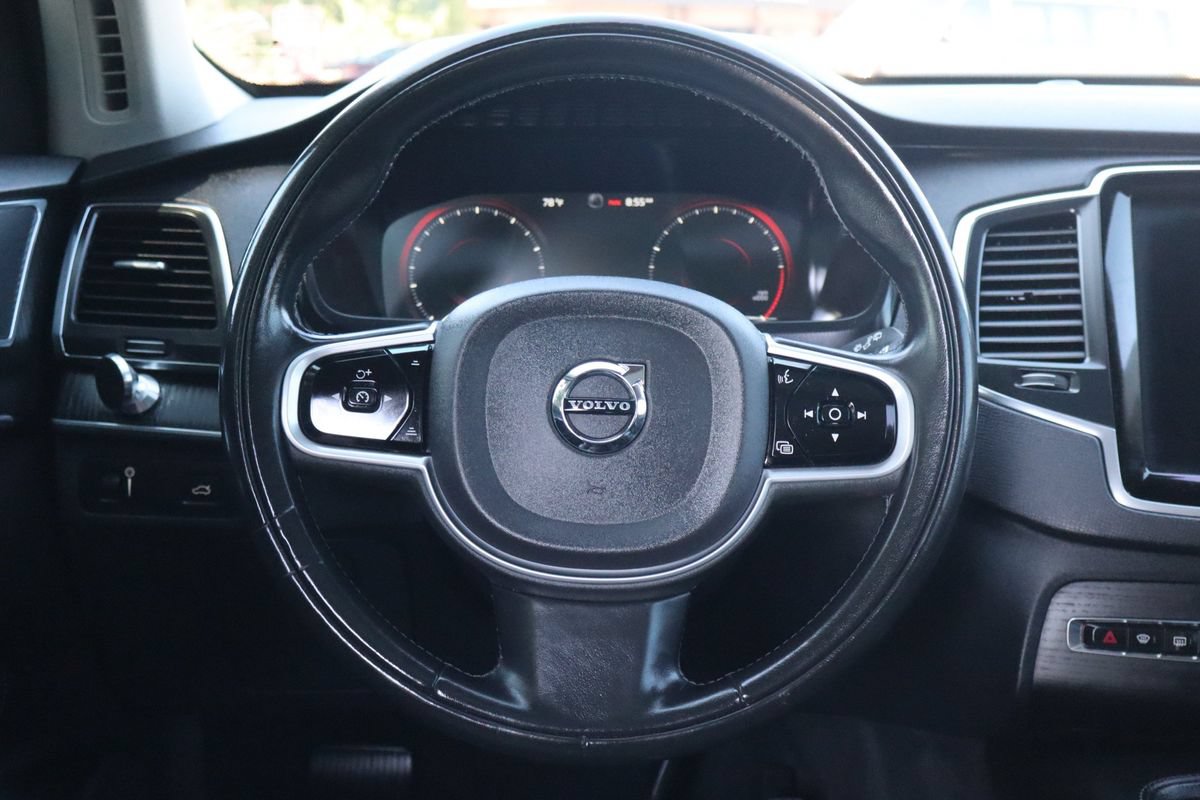 Used 2020 Volvo XC90 T5 Momentum AWD/4WD image 18