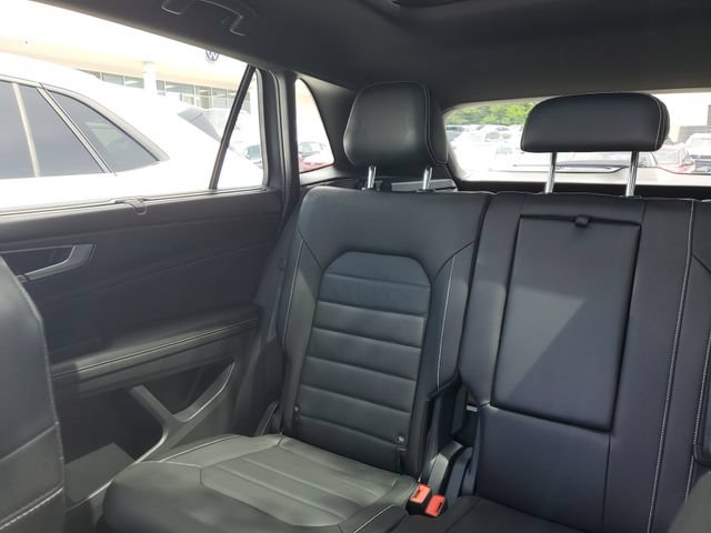 Certified 2024 Volkswagen Atlas Cross Sport SEL AWD/4WD image 10
