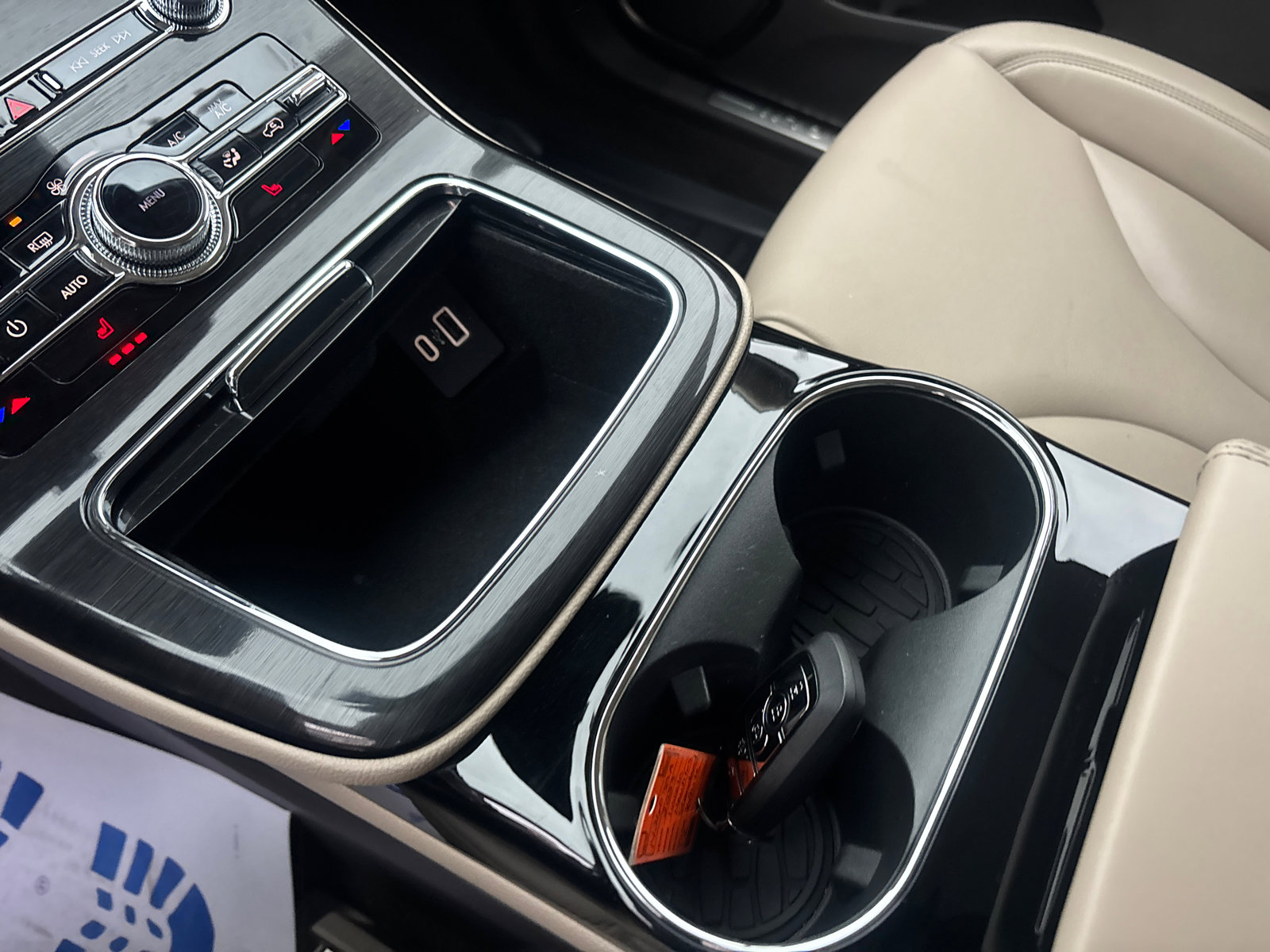 Certified 2023 Lincoln Nautilus FWD w/ Premium Package image 23