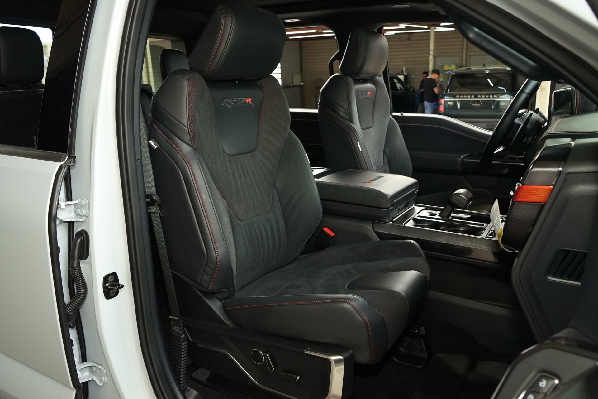 Used 2025 Ford F150 Raptor w/ Equipment Group 803A Raptor R image 11