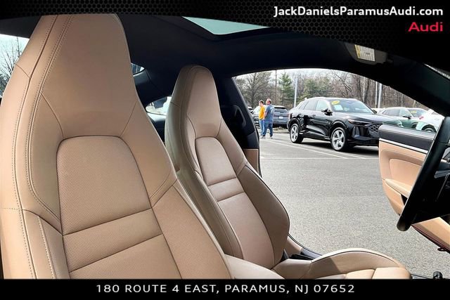 Used 2024 Porsche 911 Carrera image 7