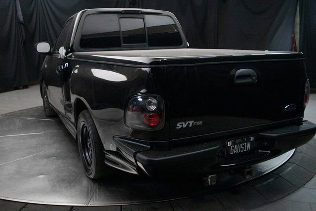 Used 2002 Ford F150 Lightning image 10