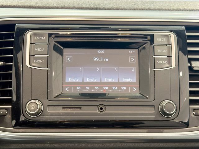 Used 2016 Volkswagen Beetle 1.8T Denim image 11