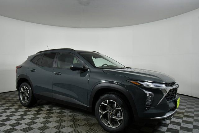 New 2026 Chevrolet Trax LT w/ Driver Confidence Package image 9