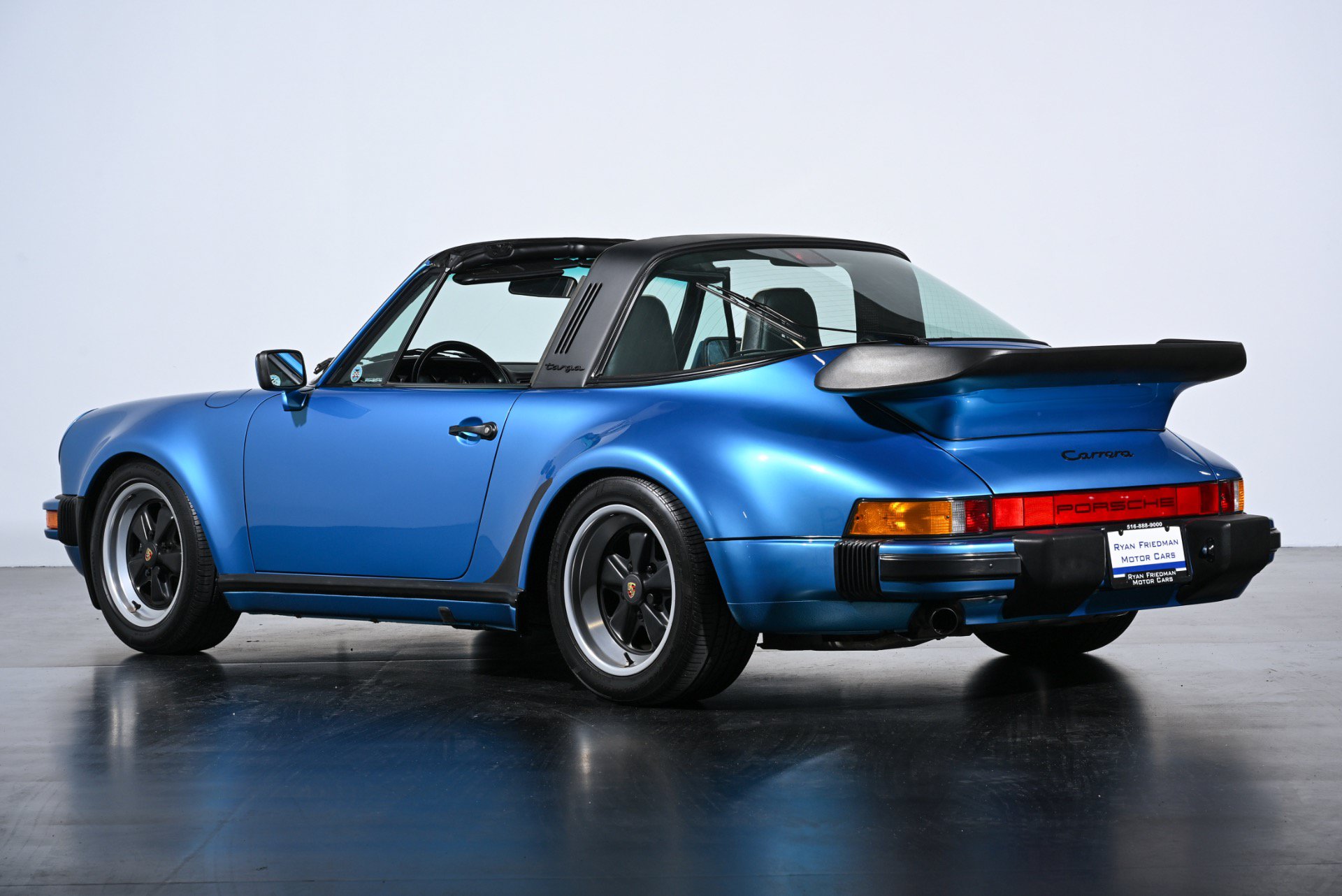 Used 1989 Porsche 911 Targa RWD image 8