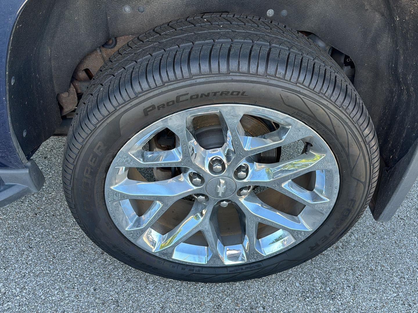Used 2018 Chevrolet Tahoe LT AWD/4WD image 12