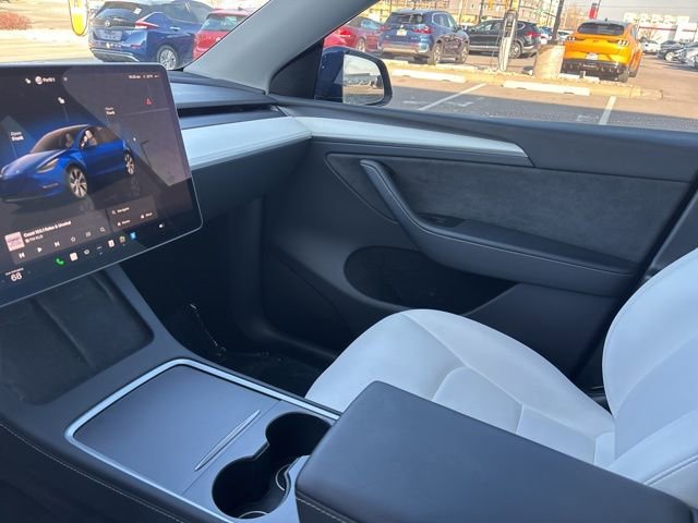 Used 2023 Tesla Model Y Long Range image 23