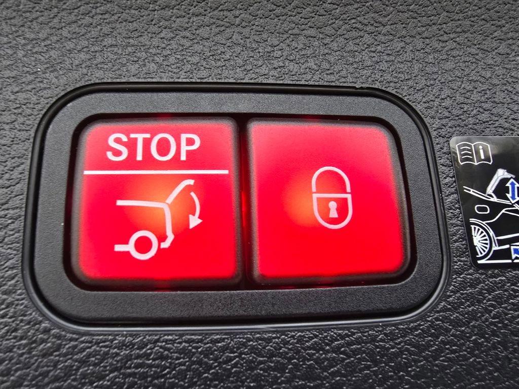 New 2026 Mercedes-Benz GLS 63 AMG 4MATIC image 19