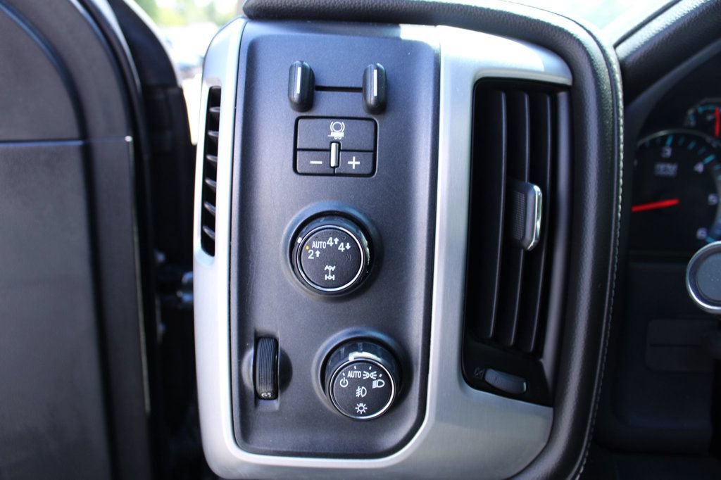 Used 2018 GMC Sierra 1500 SLE w/ SLE Value Package AWD/4WD image 19