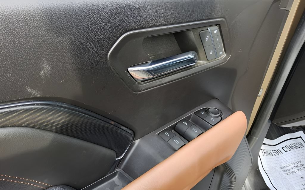 Used 2023 GMC Canyon AT4 w/ AT4 Premium Package AWD/4WD image 27