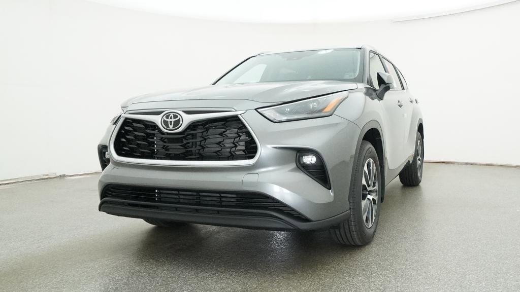 New 2026 Toyota Highlander XLE AWD/4WD image 8