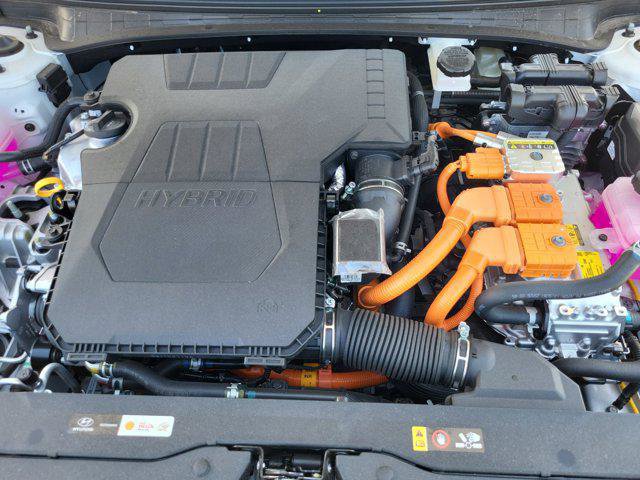 New 2025 Hyundai Elantra SEL FWD image 21