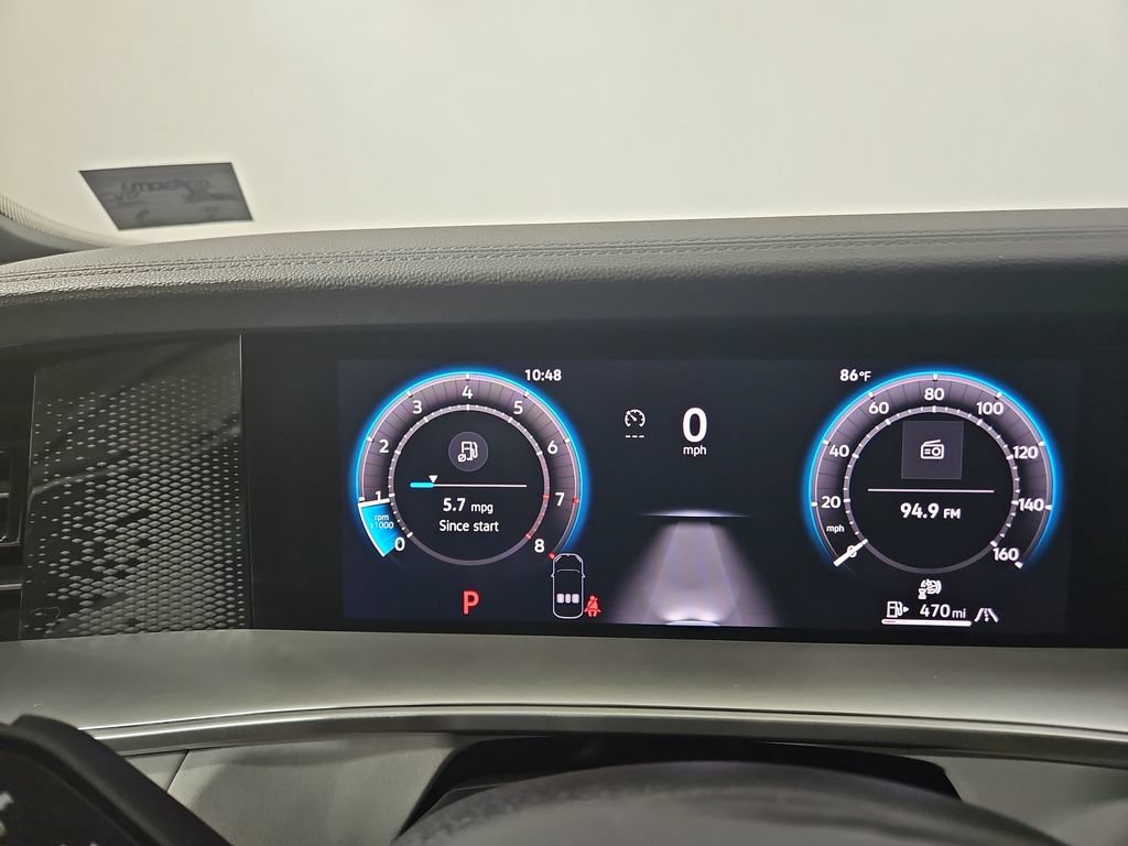 Certified 2025 Volkswagen Tiguan SE R-Line AWD/4WD image 18