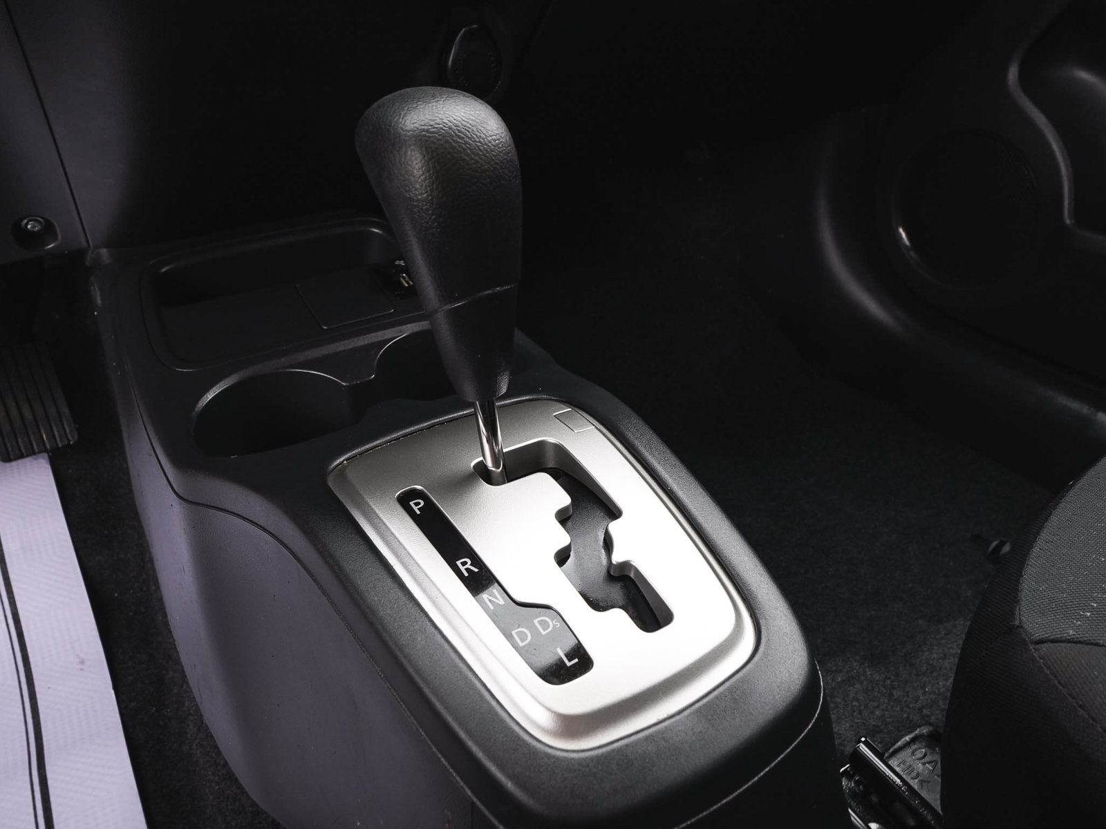 Used 2024 Mitsubishi Mirage G4 ES FWD image 29