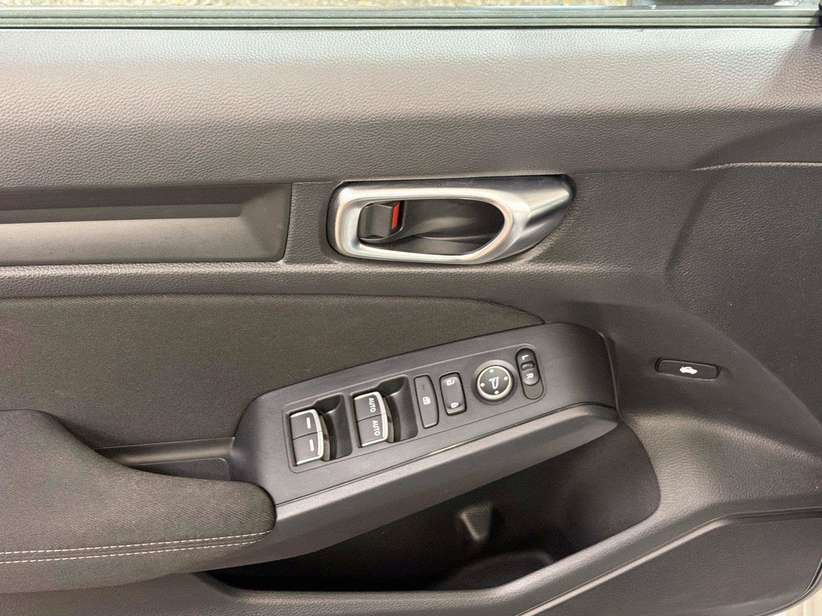 Used 2022 Honda Civic Sport image 17