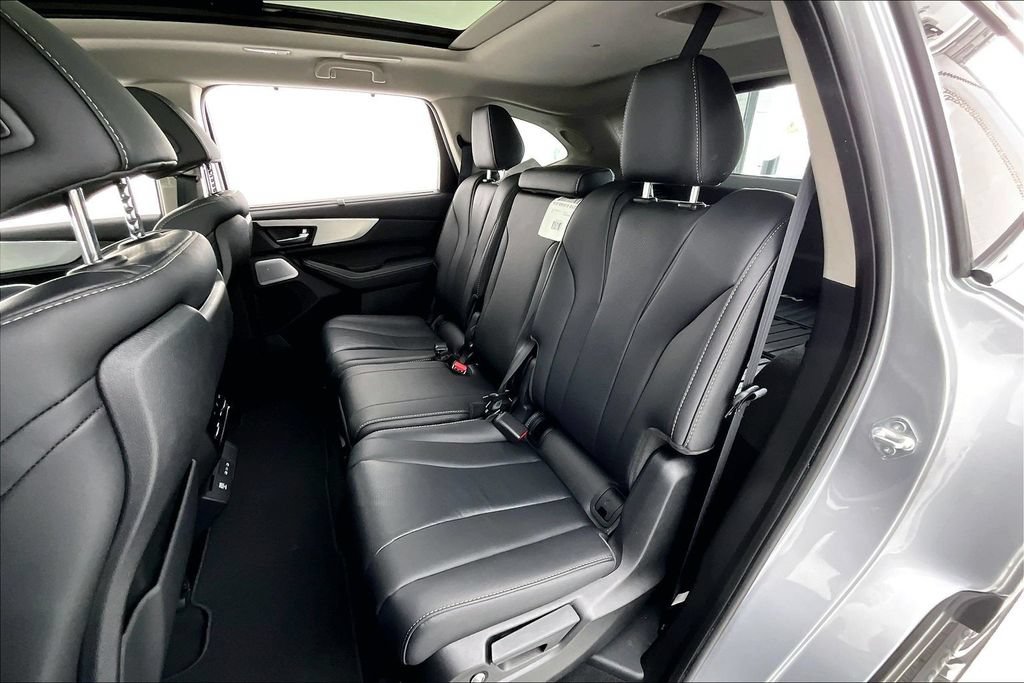 Certified 2026 Acura MDX w/ Technology Package FWD image 31