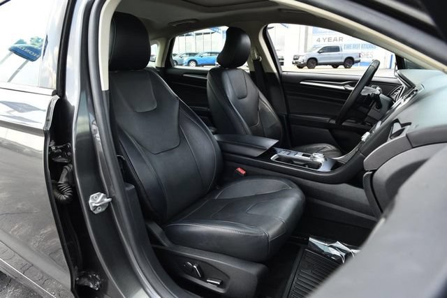 Used 2019 Ford Fusion Titanium FWD image 20